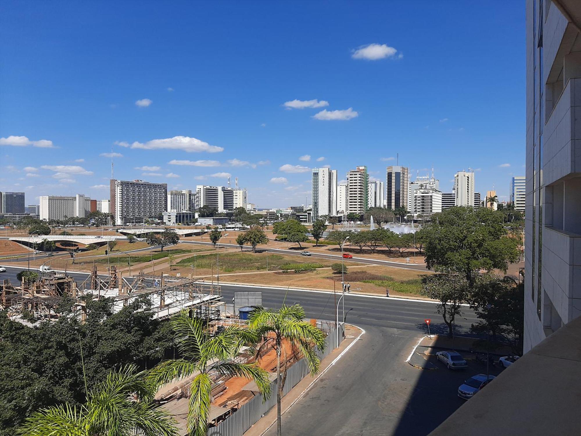 Flat Brasilia 50M2 Com Varanda Exterior photo