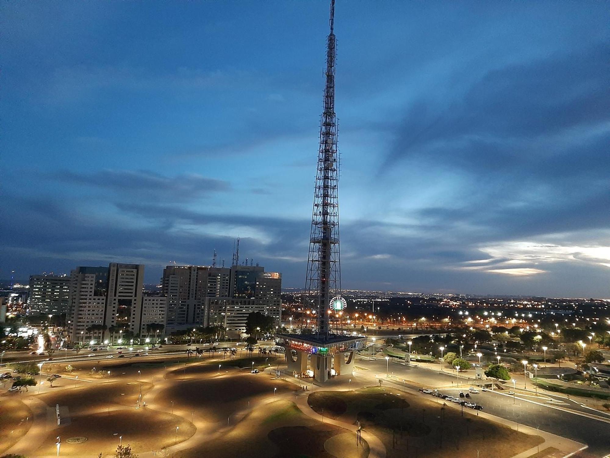 Flat Brasilia 50M2 Com Varanda Exterior photo